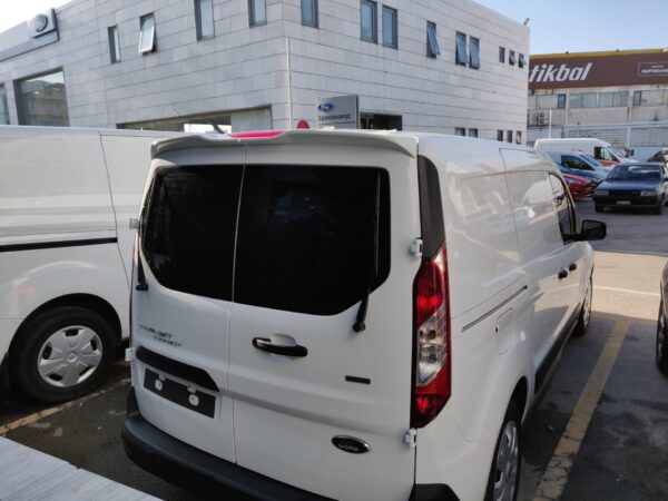 Spoiler de Techo para Puertas de Granero Ford Transit Connect