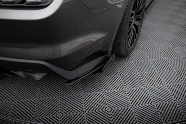Faldones Laterales Traseros Ford Mustang GT Mk6 - Imagen 3