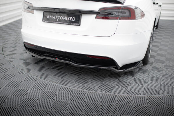 Difusor trasero (con barras verticales) V.1 para Tesla Model S Plaid Mk1 Restyling - Imagen 3