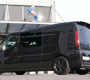 Alerón Renault Trafic Opel Vivaro Puertas batientes