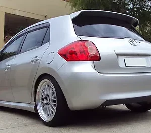 Alerón Toyota Auris (2006-2013)