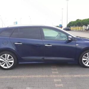 Faldones laterales para Renault Mégane 3 Grandtour (2008-2016)