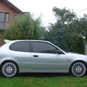 Faldones laterales Toyota Corolla E11 (1996-2002)