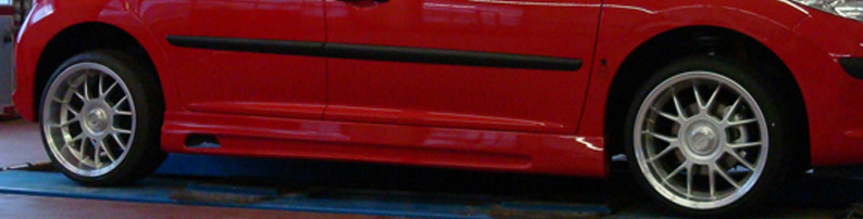 Faldón Lateral Rieger para Peugeot 207 (3 y 5 puertas, Cabrio y Sedán)