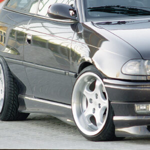 Rieger Faldón Lateral Derecho para Opel Astra F (3 y 5 Puertas)